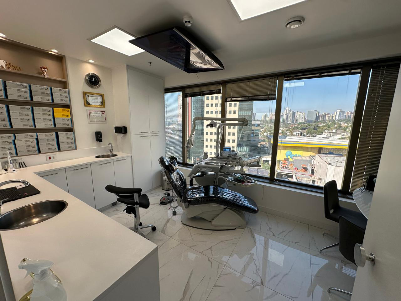 Consultório e Equipamentos